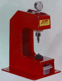 Máy tán rive má phanh trống thủy lực